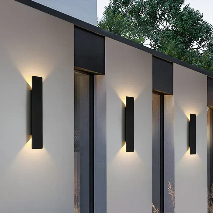 StormGlow LED Outdoor Wall Light – Weatherproof Modern Garden & Patio Lighting