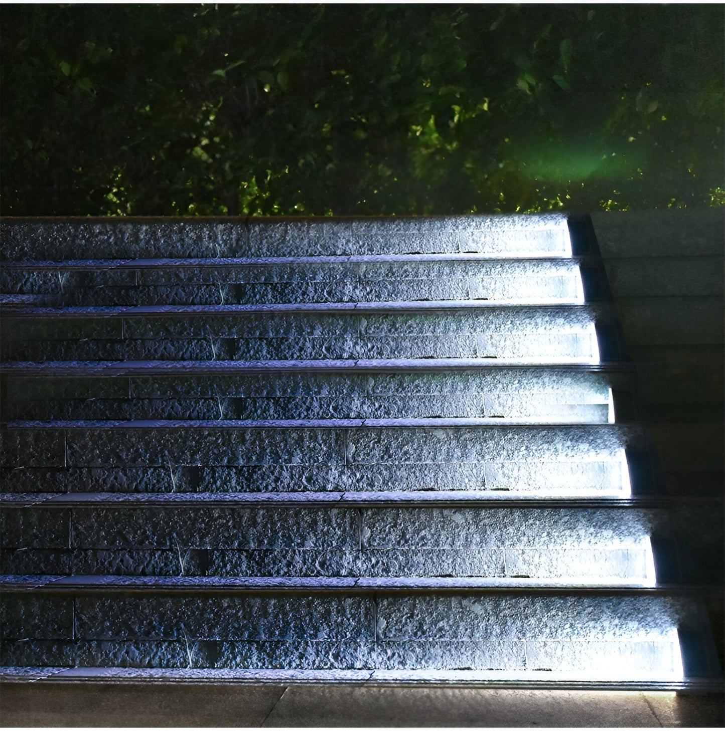 2-Pack Triangular Solar Step Lights – IP67 Waterproof LED Outdoor Garden Lights