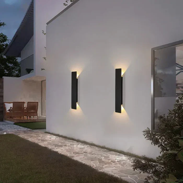 StormGlow LED Outdoor Wall Light – Weatherproof Modern Garden & Patio Lighting