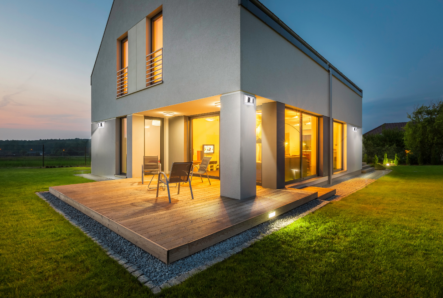 Stainless Steel Solar LED Outdoor Wall Light – Weatherproof Automatic Garden Lighting