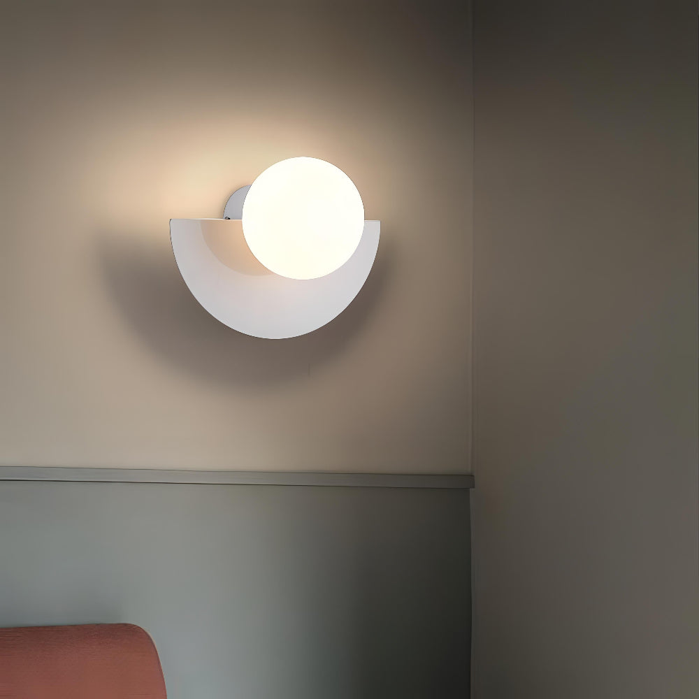 Half-Moon Wall Light – Nordic LED Design for Modern Interiors