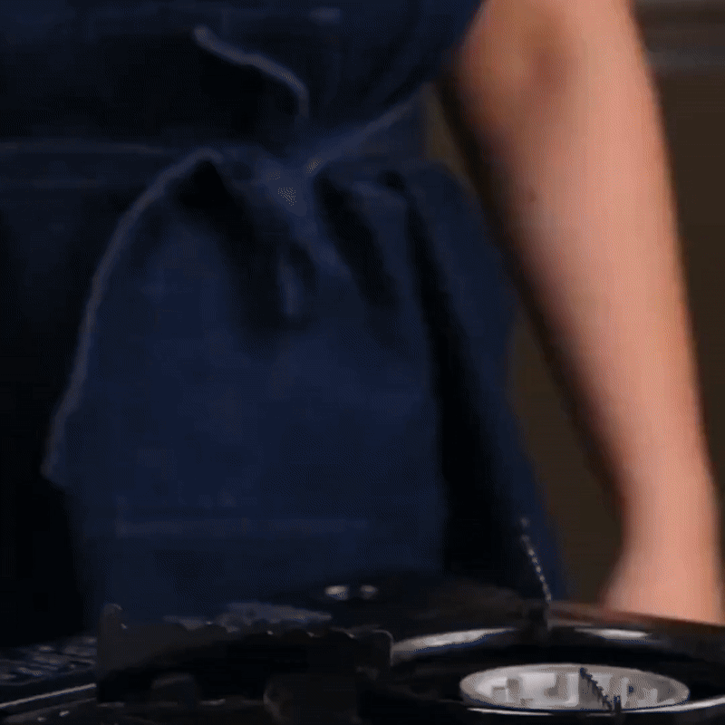 Titan Premium Frying Pan – Non-Coated Hammered Titanium Pan for All Hobs Including Induction