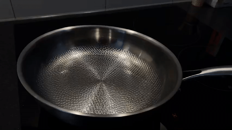 Titan Premium Frying Pan – Non-Coated Hammered Titanium Pan for All Hobs Including Induction