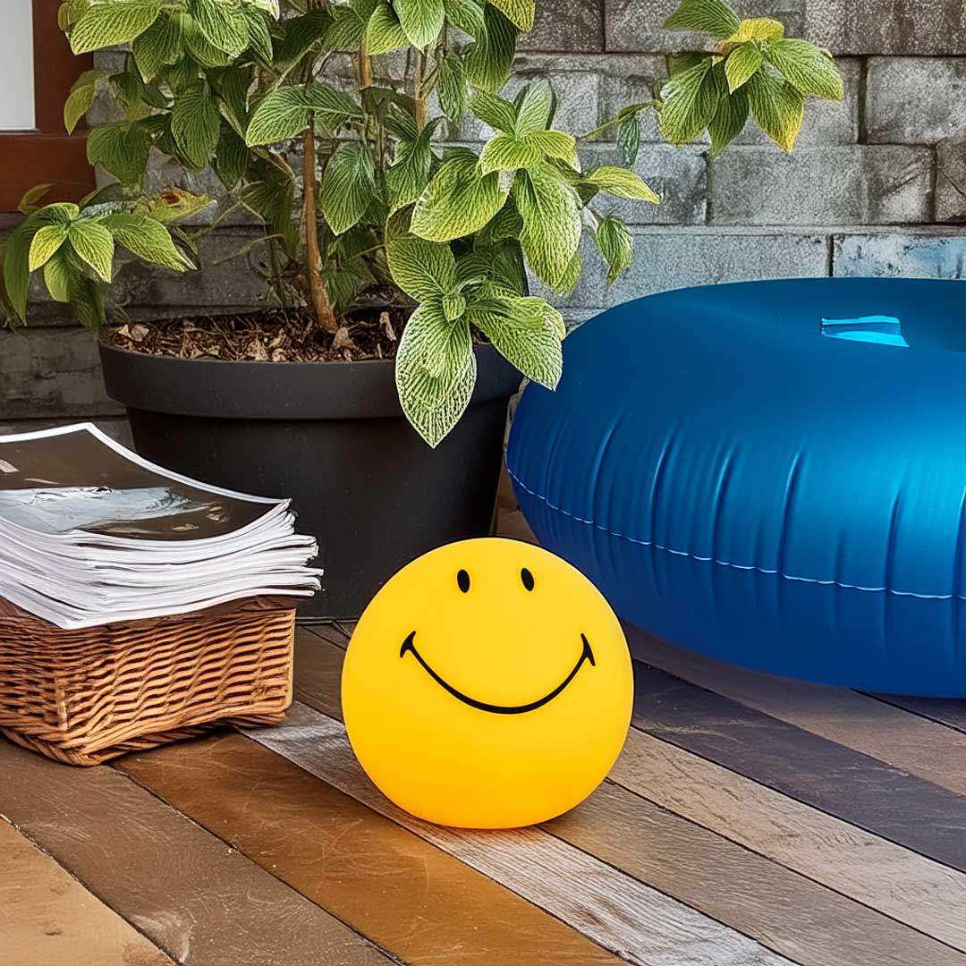 SmileyGlow Night Lamp | Dimmable LED Bedside Light with Modern Design & Warm Ambience
