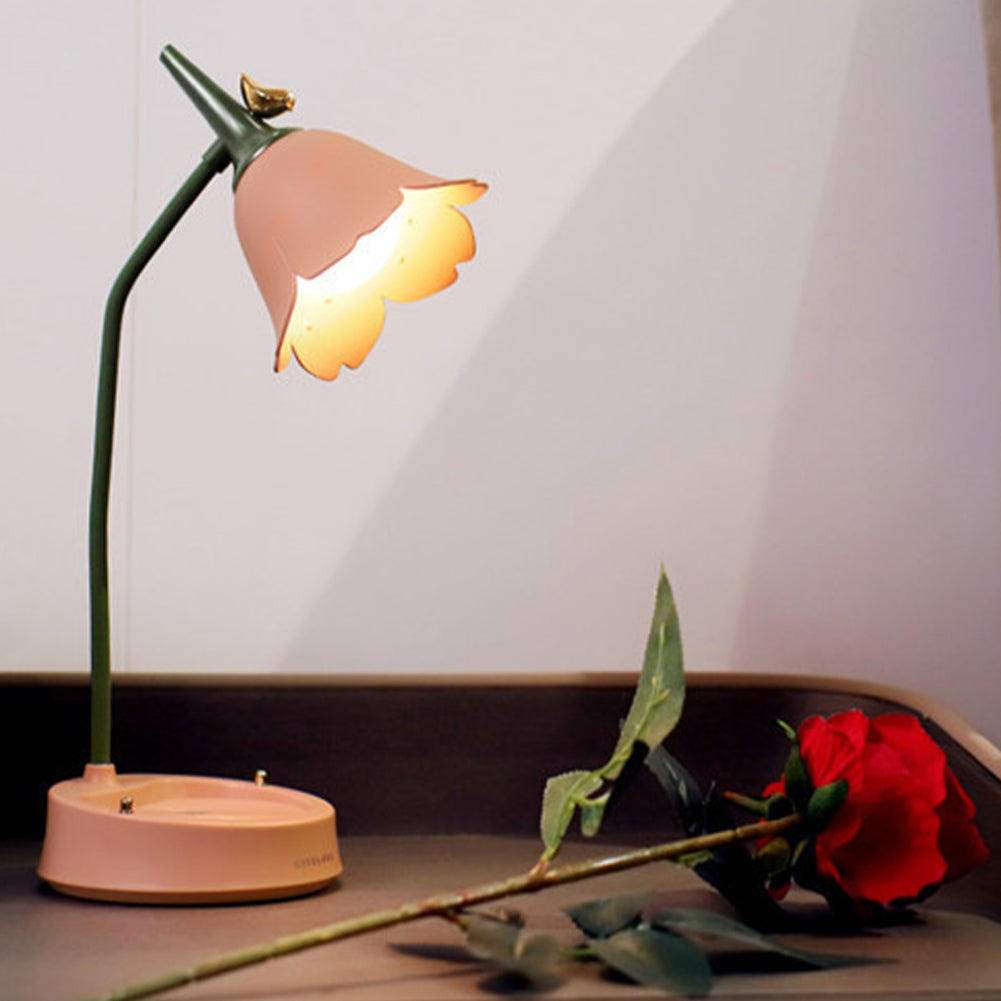 LumaPetal  – Wireless Flower LED Desk Lamp